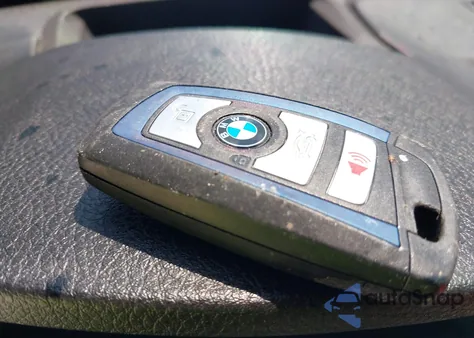 2017 BMW 340I xDrive z USA, uszkodzony, nr VIN WBA8B7G30HNU38261